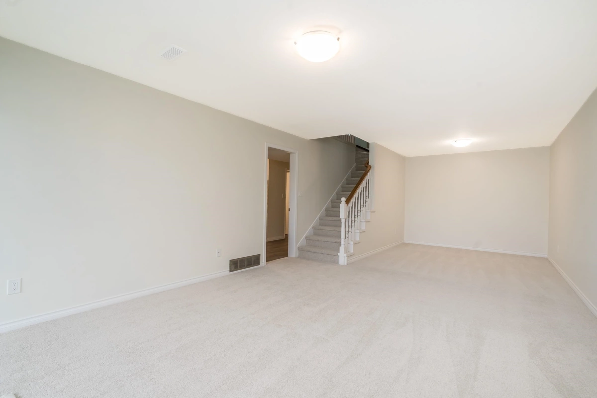 Swimming Pool Photo of 4 2989 Trafalgar Street, Abbotsford, BC