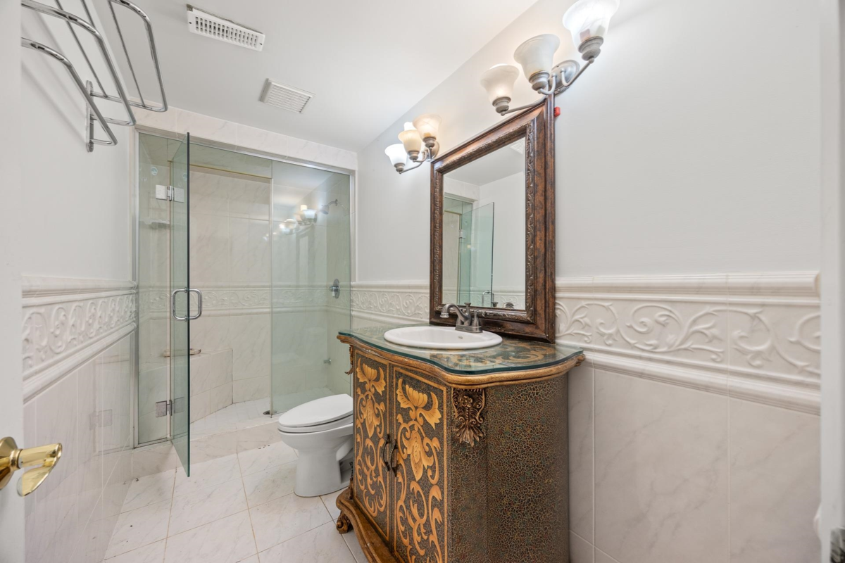 Backyard Photo of 13838 Crescent Road, Surrey, BC