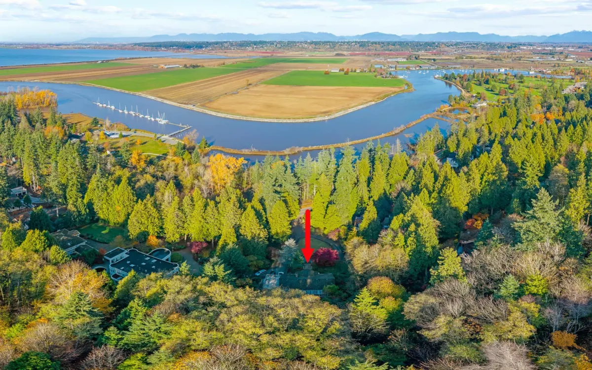 Community Amenities Photo (Clubhouse) of 13838 Crescent Road, Surrey, BC