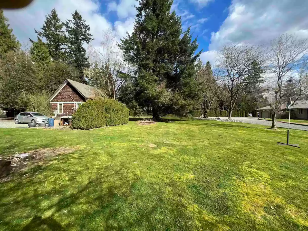 Walk-In Closet Photo of 23836 68 Avenue, Langley, BC
