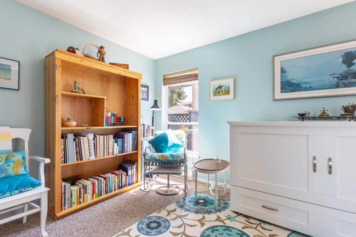 Backyard Photo of 106 5768 Marine Way, Sechelt, BC