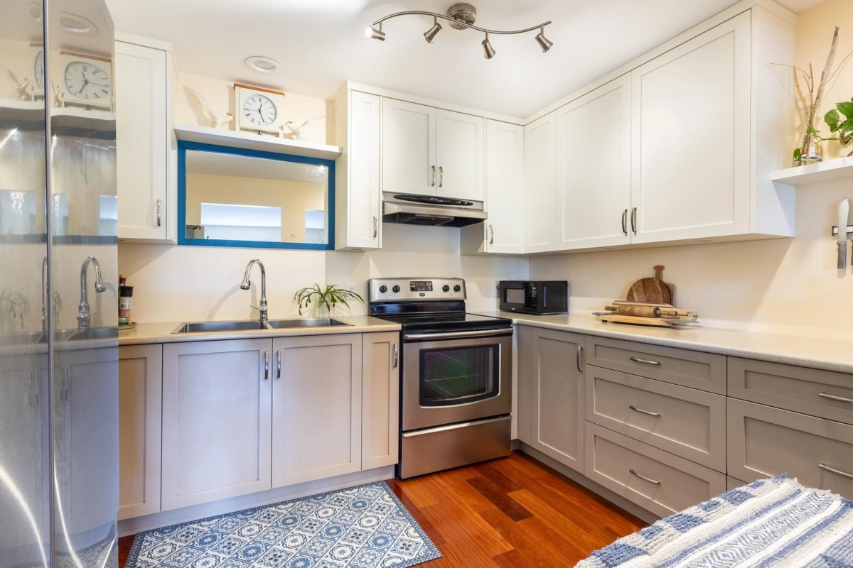 Bedroom 3 Photo of 106 5768 Marine Way, Sechelt, BC