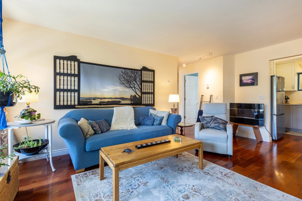 Breakfast Nook Photo of 106 5768 Marine Way, Sechelt, BC