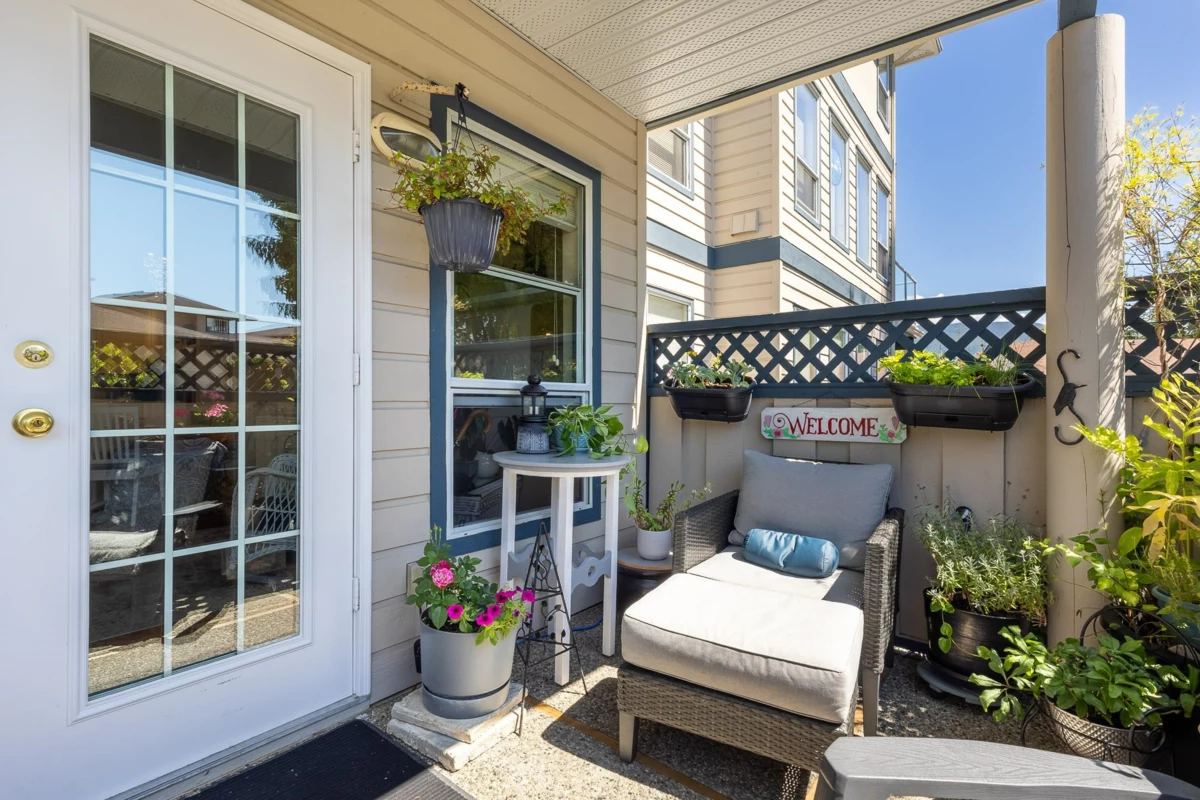 Family Room Photo of 106 5768 Marine Way, Sechelt, BC