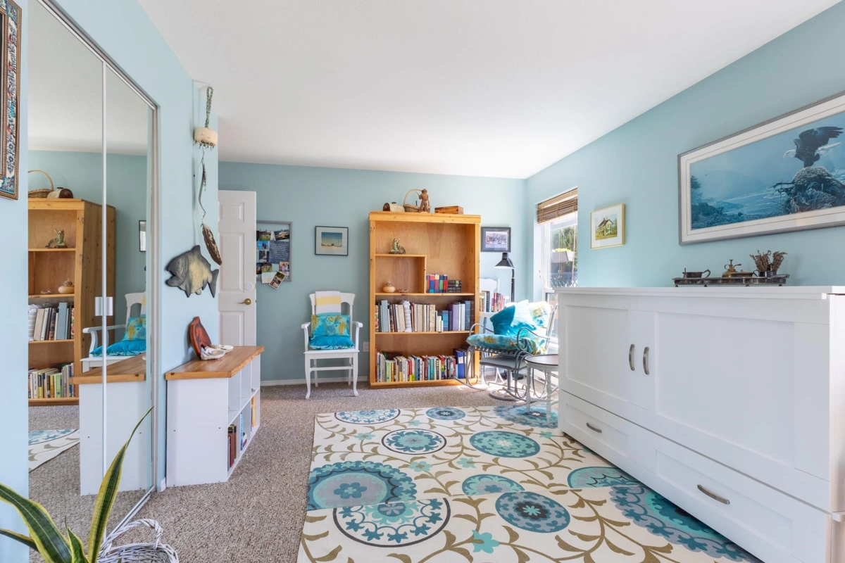 Outdoor Deck Photo of 106 5768 Marine Way, Sechelt, BC