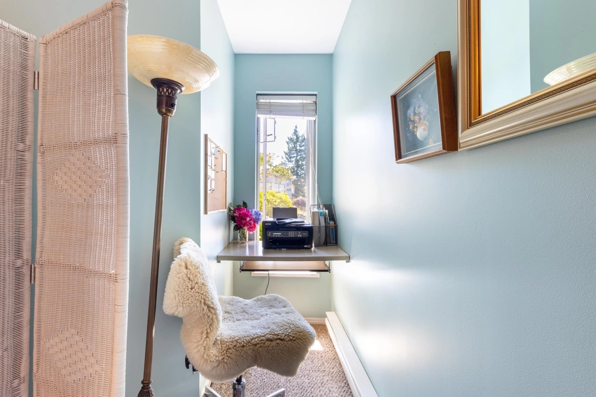 Staircase Photo of 106 5768 Marine Way, Sechelt, BC