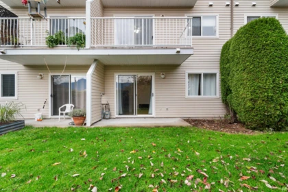 Front Yard Photo of 4 46375 Cessna Drive, Chilliwack, BC