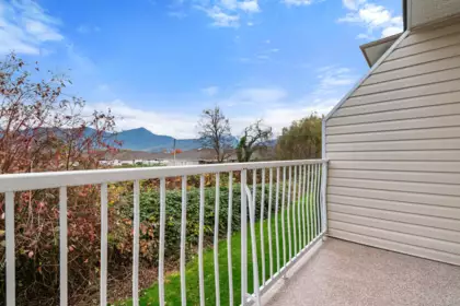 Hot Tub / Spa Photo of 4 46375 Cessna Drive, Chilliwack, BC
