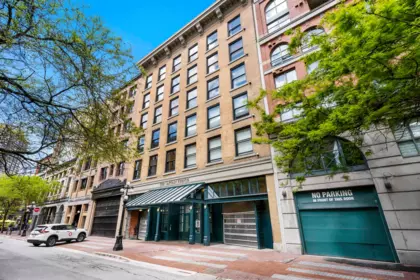 301 41 Alexander Street, Vancouver, BC, Downtown VE — 1 bed apartment/condo for sale