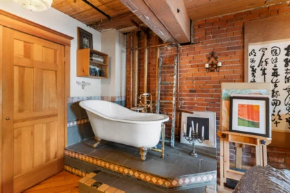 Laundry Room Photo of 301 41 Alexander Street, Vancouver, BC