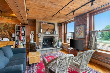 301 41 Alexander Street, Vancouver, BC