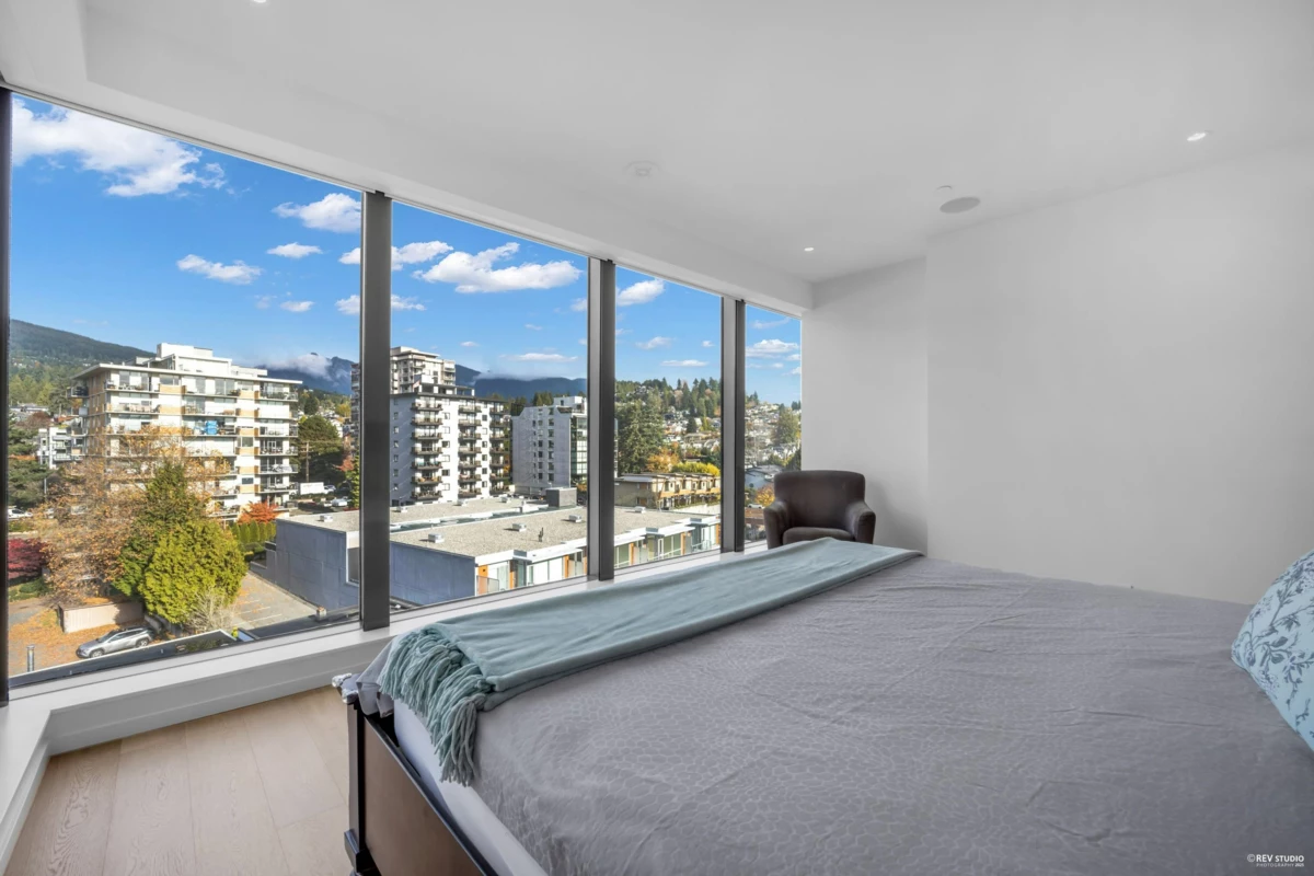 Laundry Room Photo of 601 1355 Bellevue Avenue, West Vancouver, BC