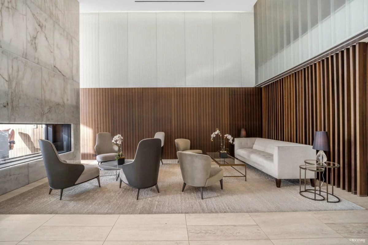 Living Room Photo of 601 1355 Bellevue Avenue, West Vancouver, BC