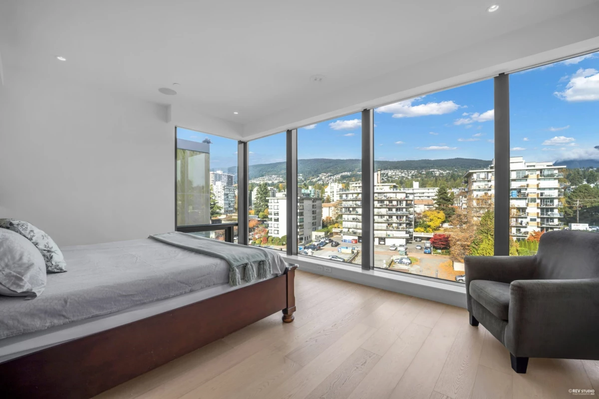 Mudroom Photo of 601 1355 Bellevue Avenue, West Vancouver, BC