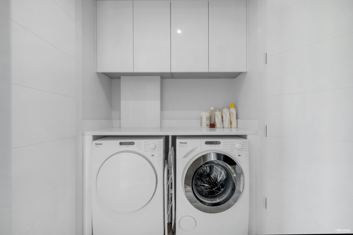 Outdoor Patio Photo of 601 1355 Bellevue Avenue, West Vancouver, BC