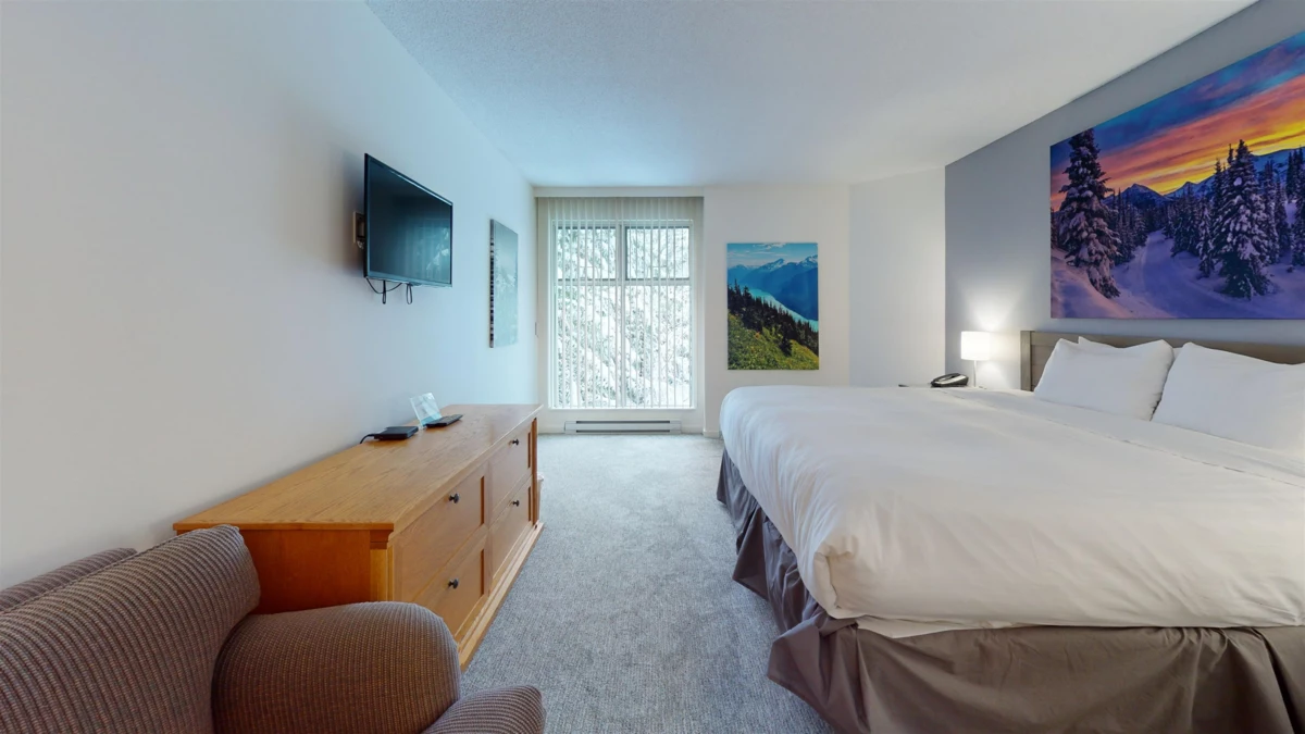 Breakfast Nook Photo of 419 4910 Spearhead Place, Whistler, BC