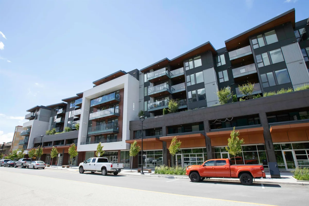 Living Room Photo of 314 37881 Cleveland Avenue, Squamish, BC