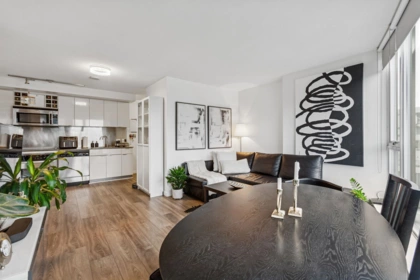 2810 233 Robson Street, Vancouver, BC, Vancouver — Apartment/Condo for sale