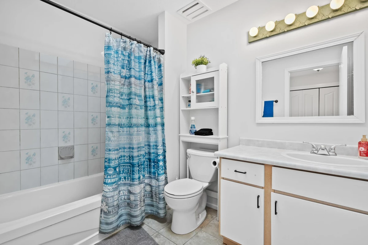 Backyard Photo of 12507 24a Avenue, Surrey, BC