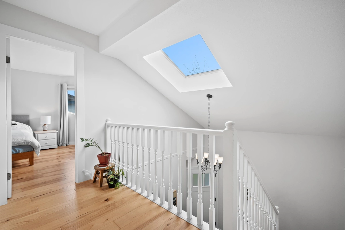 Basement Recreation Room Photo of 12507 24a Avenue, Surrey, BC