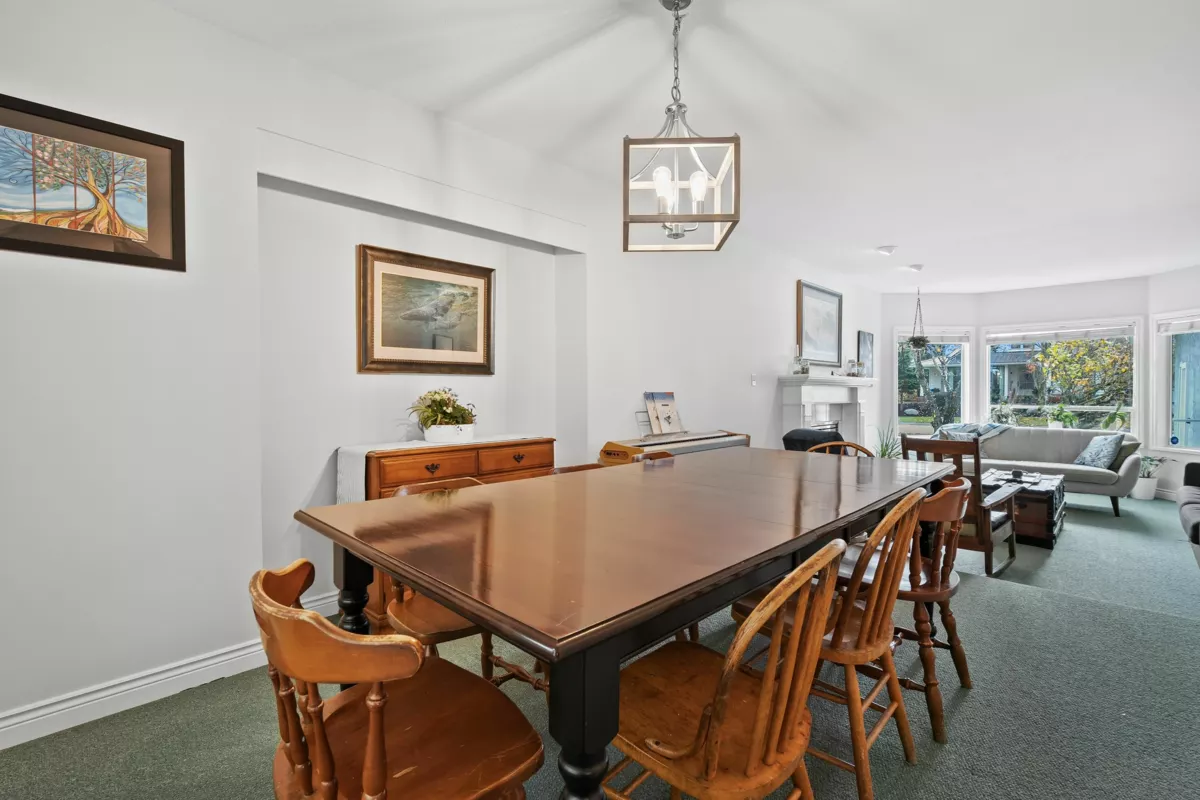 Kitchen Photo of 12507 24a Avenue, Surrey, BC