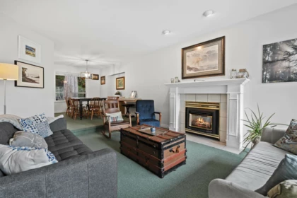 Dining Area Photo of 12507 24a Avenue, Surrey, BC