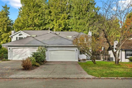 12507 24a Avenue, Surrey, BC, Crescent Bch Ocean Pk. — 3 bed half duplex for sale