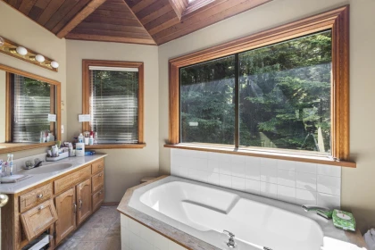 Primary Bathroom Photo of 3456 Main Avenue, Belcarra, BC