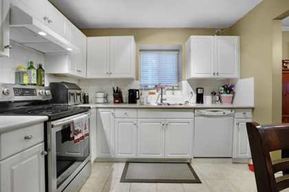 Powder Room Photo of 108 2585 Ware Street, Abbotsford, BC
