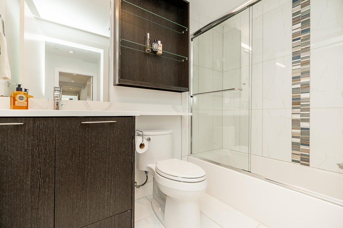 Basement Recreation Room Photo of 1505 W 60th Avenue, Vancouver, BC