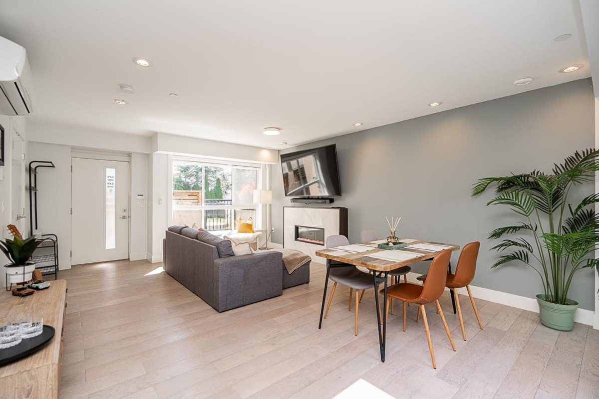 Breakfast Nook Photo of 1505 W 60th Avenue, Vancouver, BC