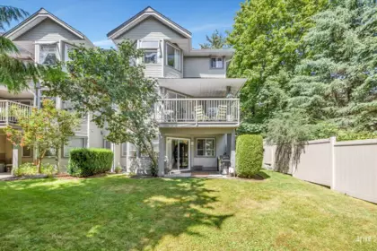232 13900 Hyland Road, Surrey, BC, East Newton — 4 bed townhouse for sale