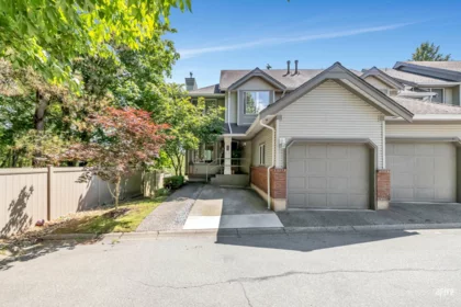 232 13900 Hyland Road, Surrey, BC, Surrey — Townhouse for sale