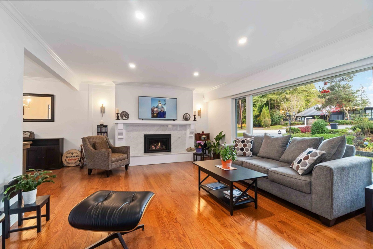 Hallway Photo of 660 Gatensbury Street, Coquitlam, BC