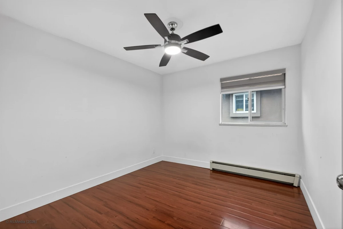 Basement Recreation Room Photo of 12369 64 Avenue, Surrey, BC