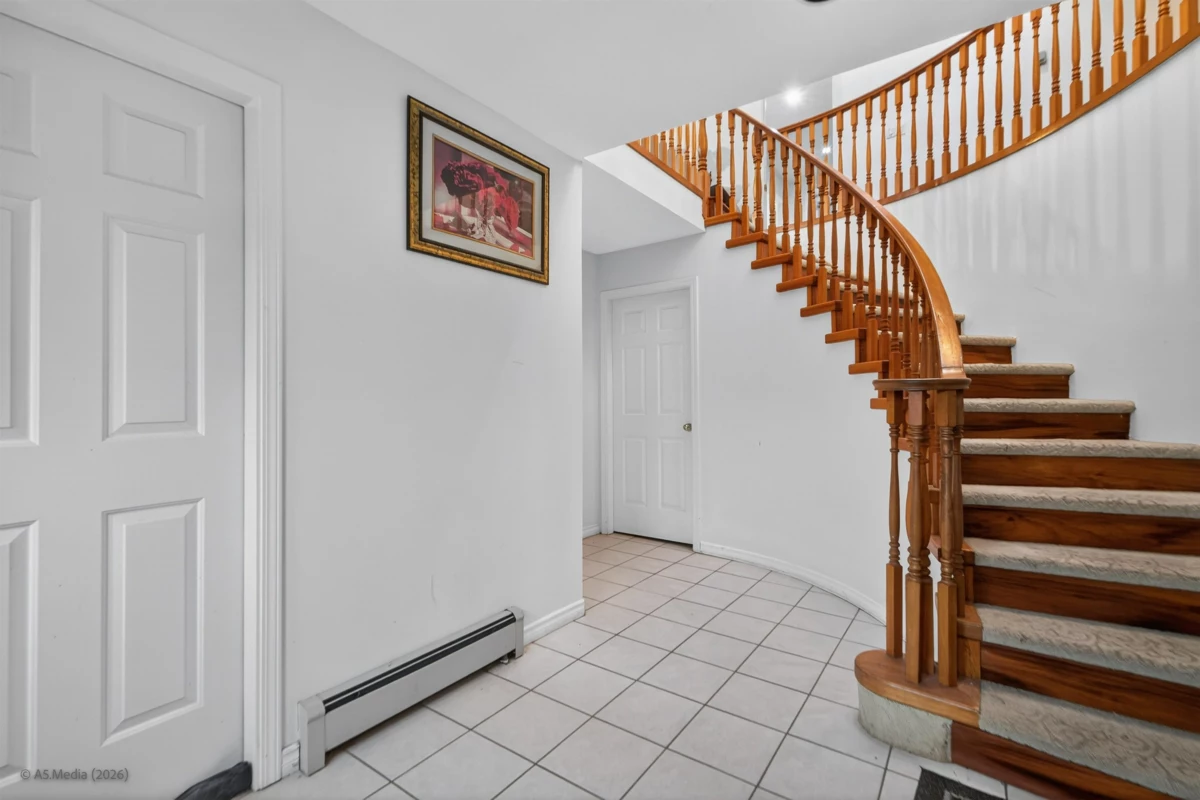 Family Room Photo of 12369 64 Avenue, Surrey, BC