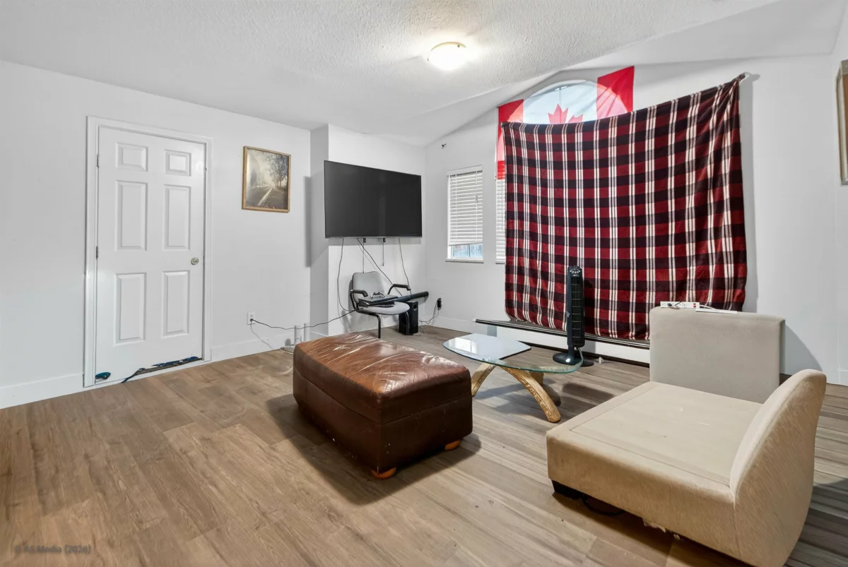 Garage Interior Photo of 12369 64 Avenue, Surrey, BC