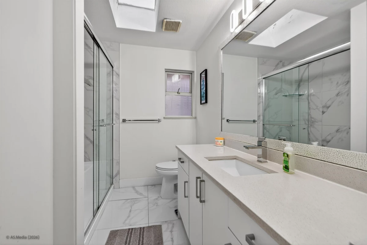 Loft / Bonus Room Photo of 12369 64 Avenue, Surrey, BC