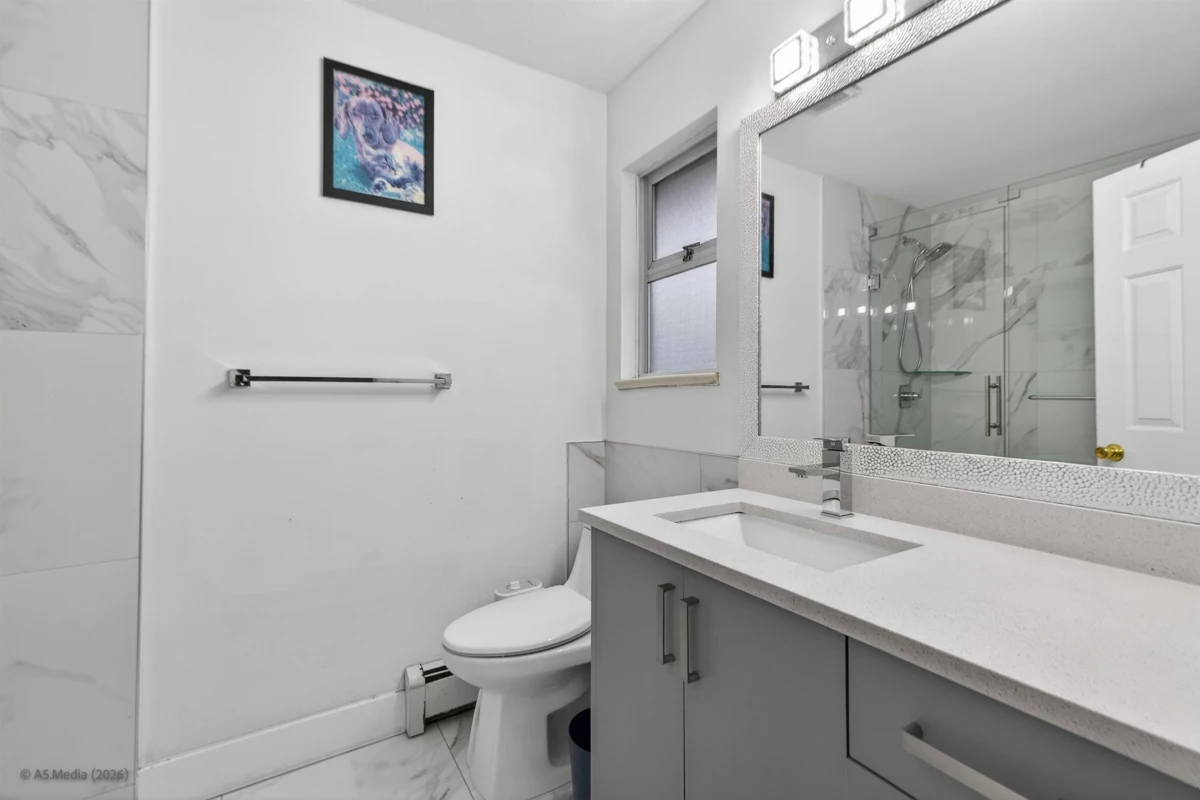 Office / Den Photo of 12369 64 Avenue, Surrey, BC