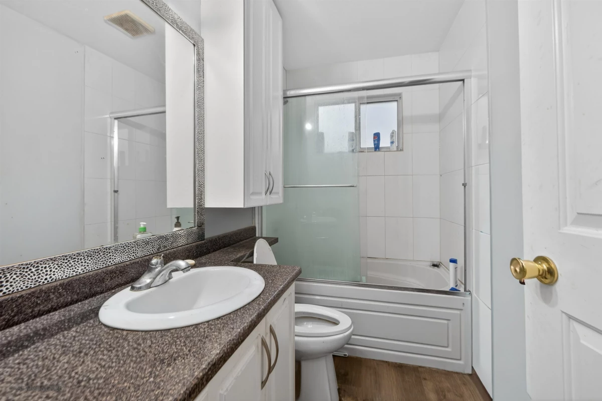 Outdoor Patio Photo of 12369 64 Avenue, Surrey, BC