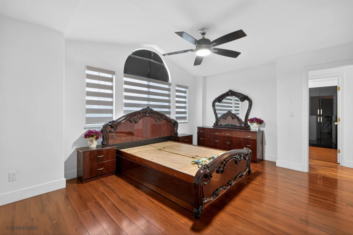 Powder Room Photo of 12369 64 Avenue, Surrey, BC