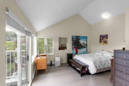 Breakfast Nook Photo of 1596 Island Park Walk, Vancouver, BC