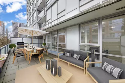 Office / Den Photo of 307 928 Beatty Street, Vancouver, BC