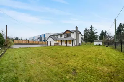 Backyard Photo of 33459 Dewdney Trunk Road, Mission, BC