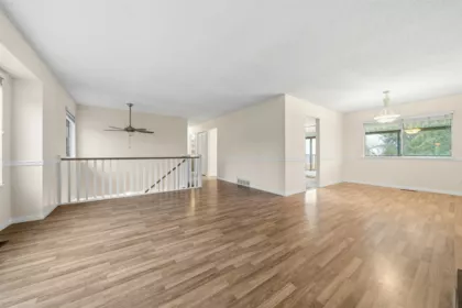 Family Room Photo of 33459 Dewdney Trunk Road, Mission, BC