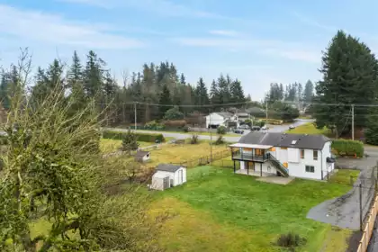 Garden / Landscaping Photo of 33459 Dewdney Trunk Road, Mission, BC