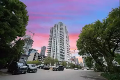 607 4465 Juneau Street, Burnaby, BC, Burnaby — Apartment/Condo for sale