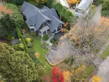 Garden / Landscaping Photo of 1638 Marpole Avenue, Vancouver, BC