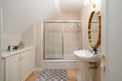 Hallway Photo of 1638 Marpole Avenue, Vancouver, BC