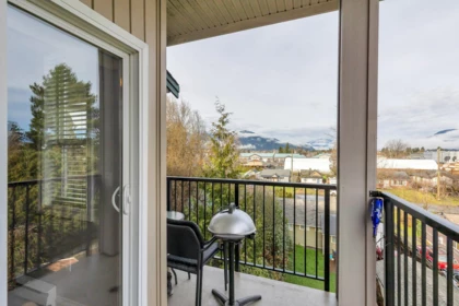 308 46053 Chilliwack Central Road, Chilliwack, BC, Chilliwack Downtown — 2 bed apartment/condo for sale
